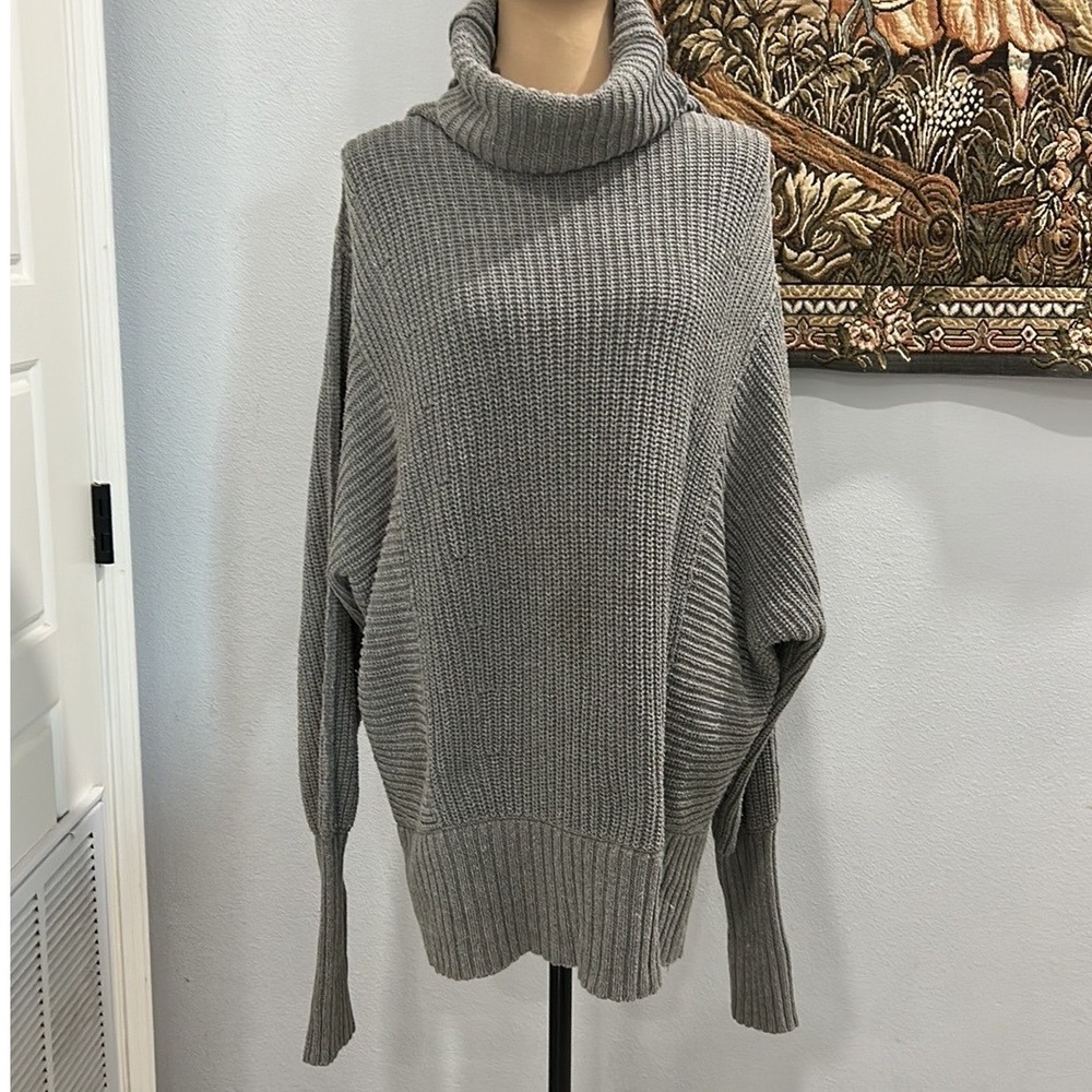 Free People Women's Small Gray Knitted Turtleneck‎ Dolman Sleeve Sweater